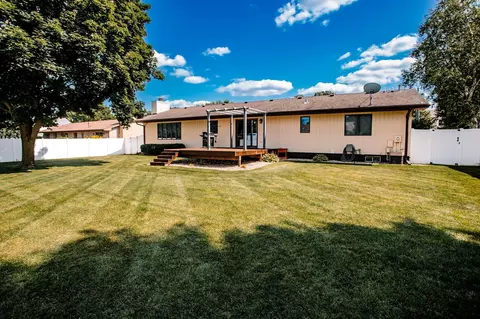 1102 22nd Ave SW, Austin, MN 55912 photo 4