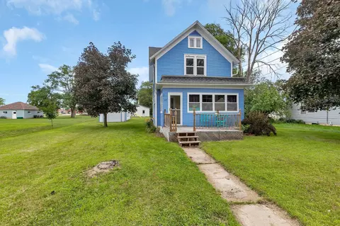 107 E Ash St, Saint Joseph, MN 56374