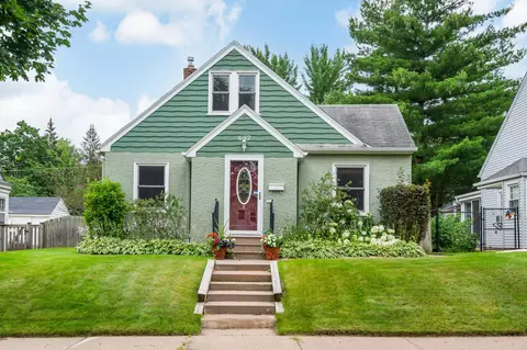 692 Clear Ave, Saint Paul, MN 55106