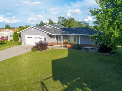 310 2nd St E, Carlos, MN 56319