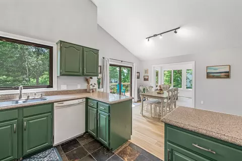 4878 Richard Ln, Eagan, MN 55122 photo 13