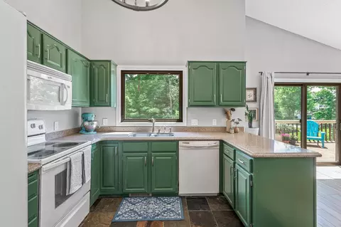 4878 Richard Ln, Eagan, MN 55122 photo 11