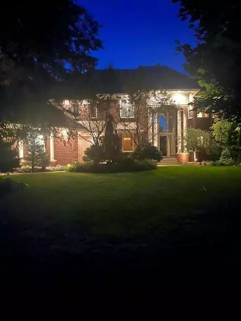 18743 Bearpath Trl, Eden Prairie, MN 55347