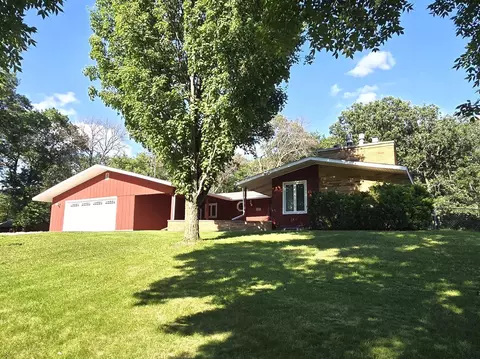5693 16th Ave SE, St. Cloud, MN 56304