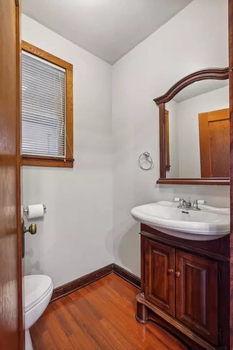 10 7th St NW, Faribault, MN 55021 photo 9