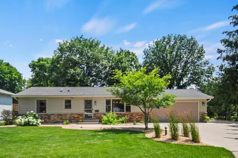 545 Hilltop Ave, Owatonna, MN 55060