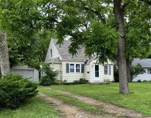1235 River Rd, Windom, MN 56101 photo 2