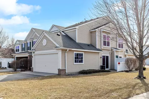 5075 149th St N #5, Hugo, MN 55038