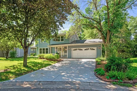 7491 Upper 20th St N, Oakdale, MN 55128