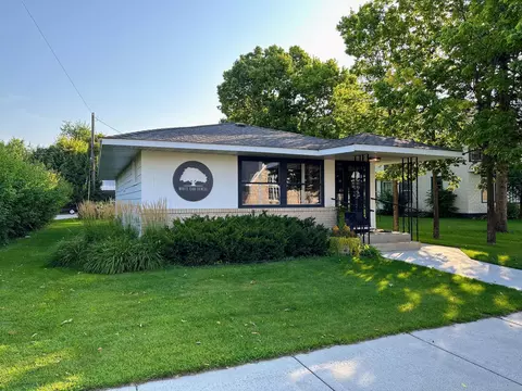 135 3rd St NE, Perham, MN 56573 photo 4