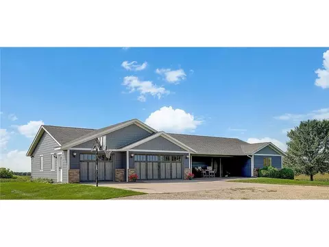 5014 250th St E, Hampton, MN 55031