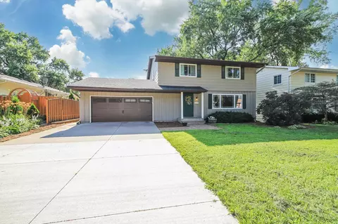 4341 Chowen Ave N, Robbinsdale, MN 55422