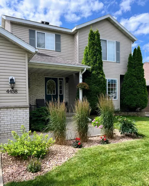 4458 Savannah Dr NW, Rochester, MN 55901