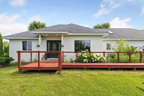 1403 136th Ave, New Richmond, WI 54017
