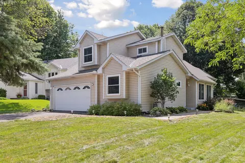9223 Jeffery Ave S, Cottage Grove, MN 55016