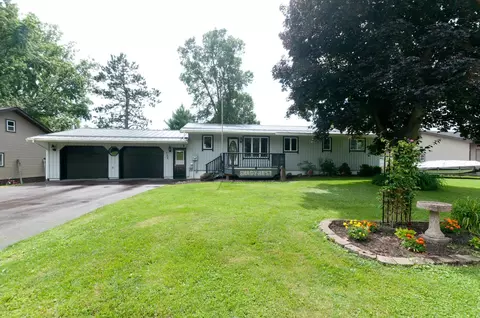 722 1st St, Glenwood City, WI 54013