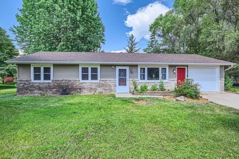 308 Marvin Elwood Rd, Monticello, MN 55362