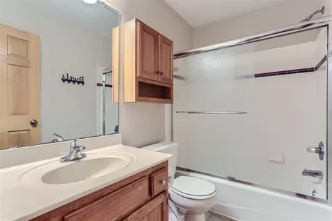 592 Coventry Pkwy, Eagan, MN 55123 photo 18