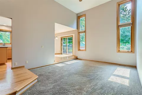 592 Coventry Pkwy, Eagan, MN 55123 photo 5