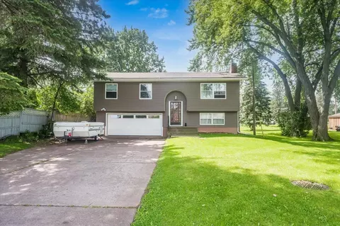 3920 N 21st St, Superior, WI 54880