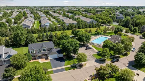 10784 Maple Blvd, Woodbury, MN 55129