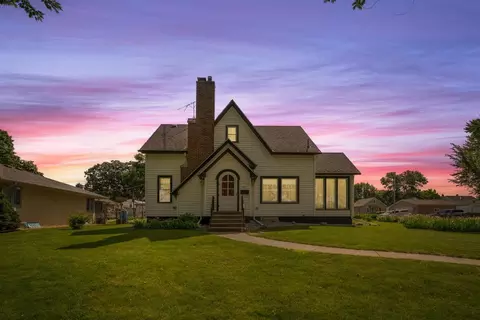 101 4th St NE, Montgomery, MN 56069