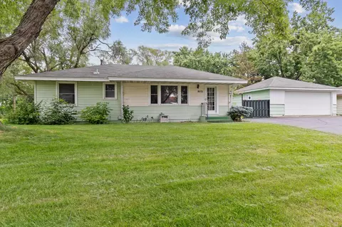 8031 Hadley Ave S, Cottage Grove, MN 55016