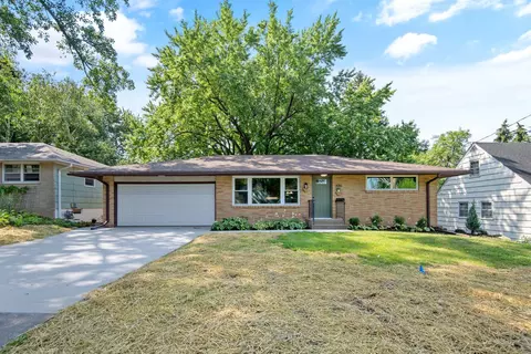 3016 32nd Ave NE, Saint Anthony, MN 55418