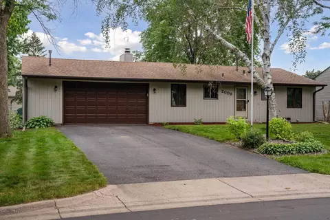2009 Yellowstone Trl, Brooklyn Park, MN 55444