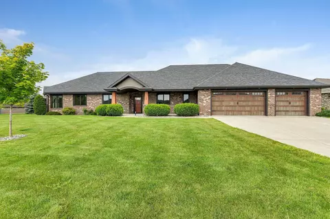 3566 Wildflower Rd S, Saint Cloud, MN 56301