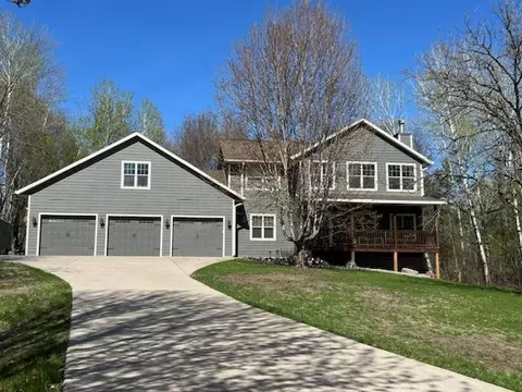 998 Gull Meadows Ln, Brainerd, MN 56401