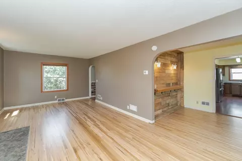 205 E Broadway, Plainview, MN 55964 photo 7
