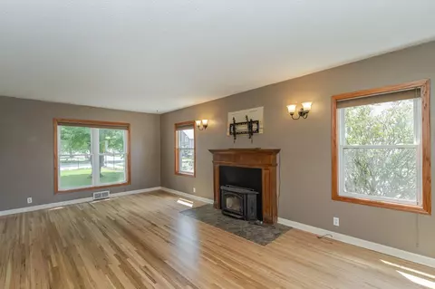 205 E Broadway, Plainview, MN 55964 photo 5