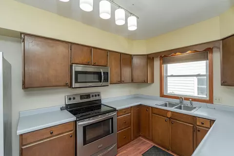 205 E Broadway, Plainview, MN 55964 photo 13