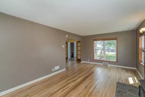 205 E Broadway, Plainview, MN 55964 photo 6