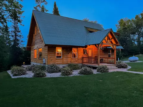 9024 Kinn Dr NE, Bemidji, MN 56601