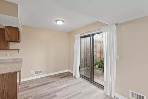3811 Heather Dr, Eagan, MN 55122 photo 6