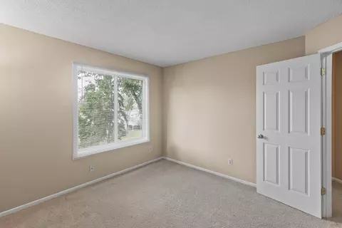 3811 Heather Dr, Eagan, MN 55122 photo 20