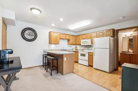 2339 Cascade Dr, Shakopee, MN 55379 photo 6