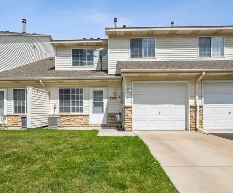 2339 Cascade Dr, Shakopee, MN 55379 photo 9