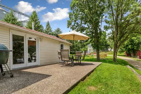 902 2nd St, Kenyon, MN 55946 photo 6