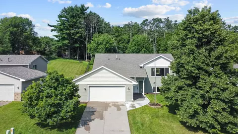 4326 Hadley Ave N, Oakdale, MN 55128