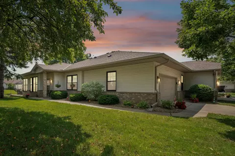 15108 Derby Cir, Rosemount, MN 55068