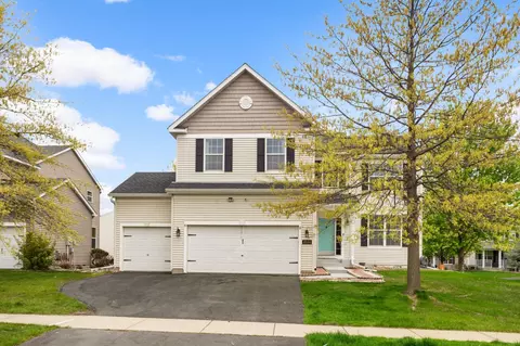 10684 Sterling Dr, Woodbury, MN 55129