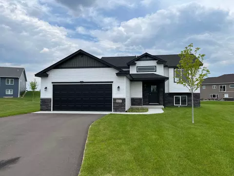 118 Collina Cir, Avon, MN 56310