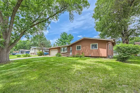 5124 83rd Ave N, Brooklyn Park, MN 55443