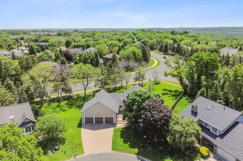 7209 W 114th St, Bloomington, MN 55438