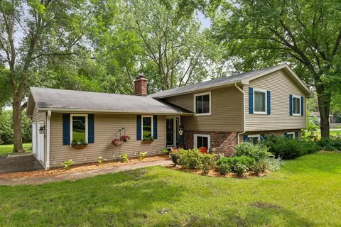 7346 Lilac Ln, Victoria, MN 55386