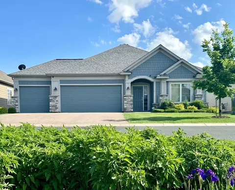 8907 Upper 9th Pl N, Lake Elmo, MN 55042