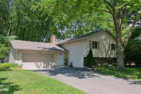 506 Del Rio Dr, Chanhassen, MN 55317